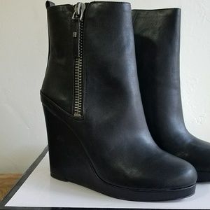 Nine West Black leather boots NWOT